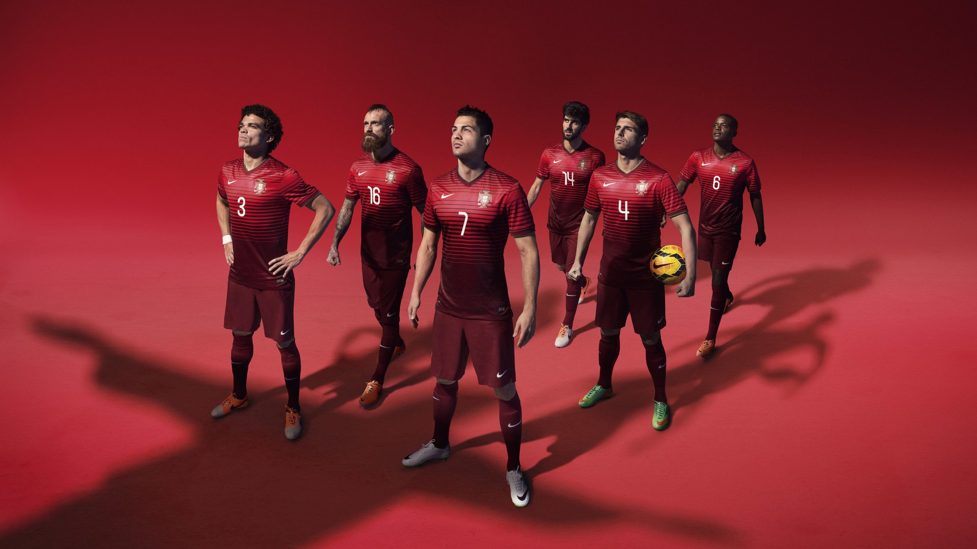 国家队锋线球员对抗能力短板明显，国家队最强锋线